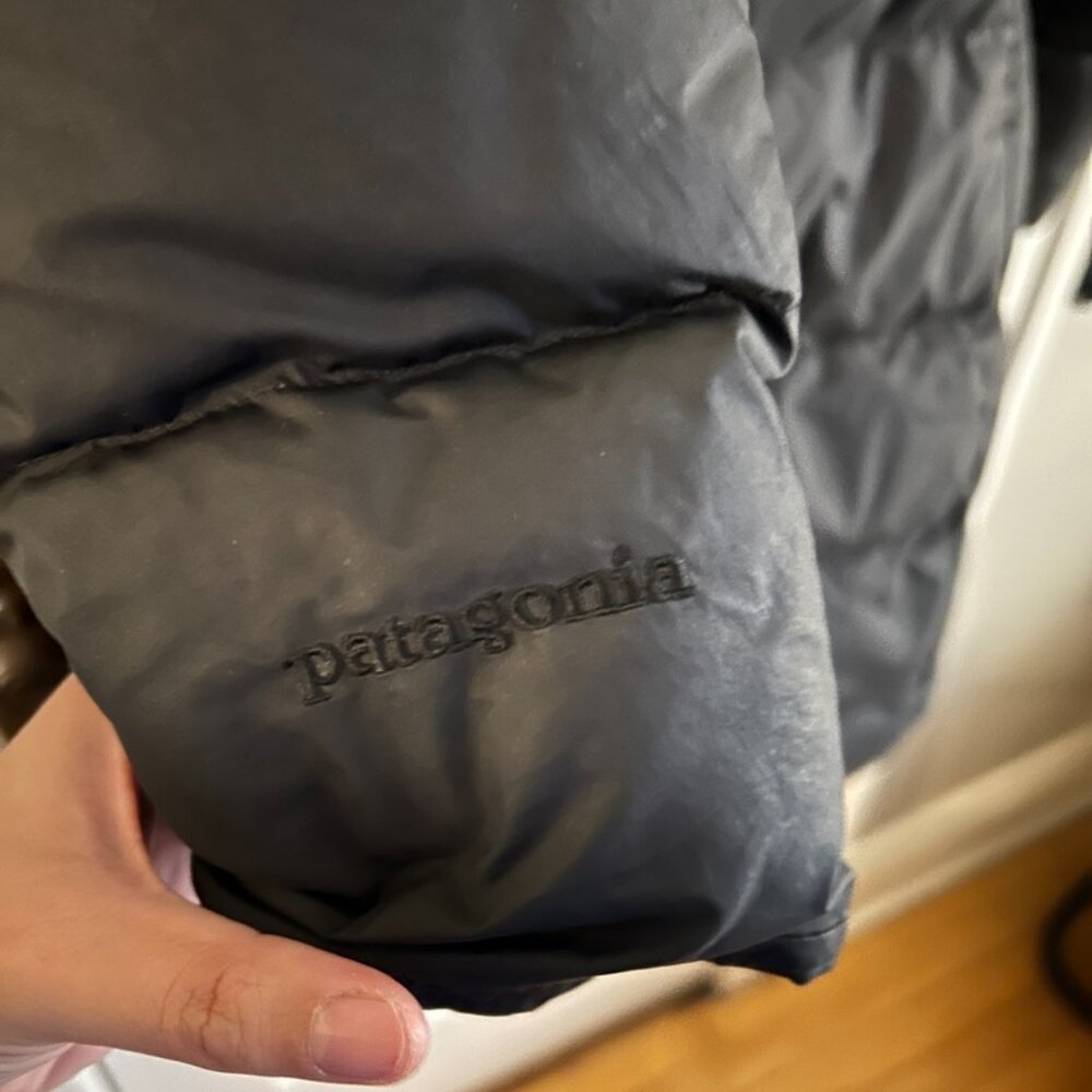 Patagonia Black Down Puffer Parka Women's Size Small - Picture 14 of 14